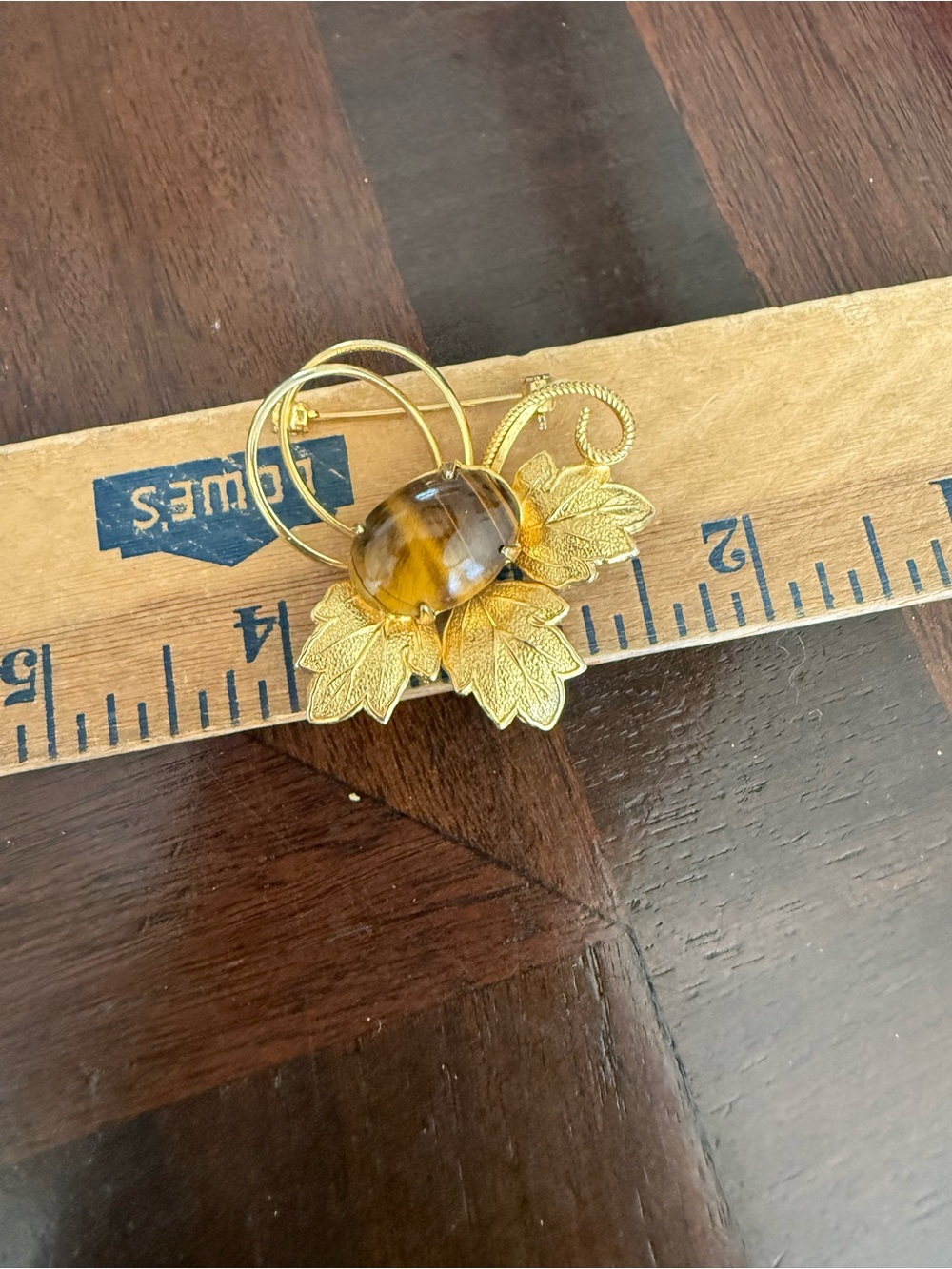 Vintage Gold Tone Brooch
